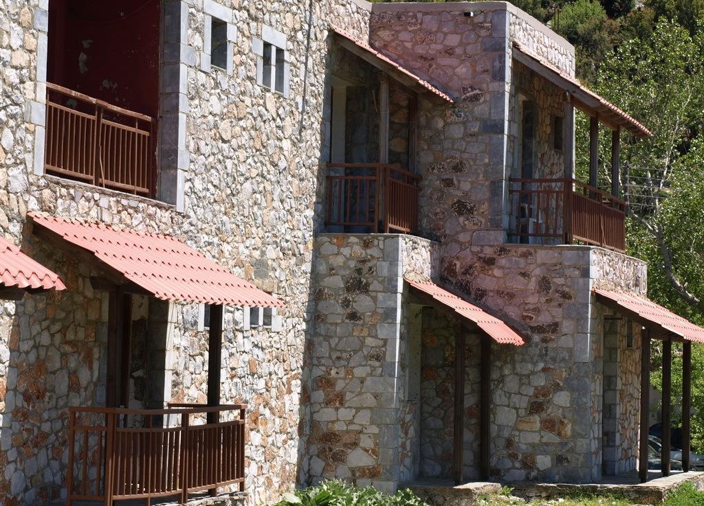 Hotel To Exari