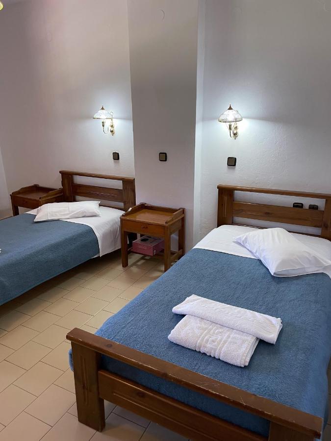 To Exari Hotel 2*